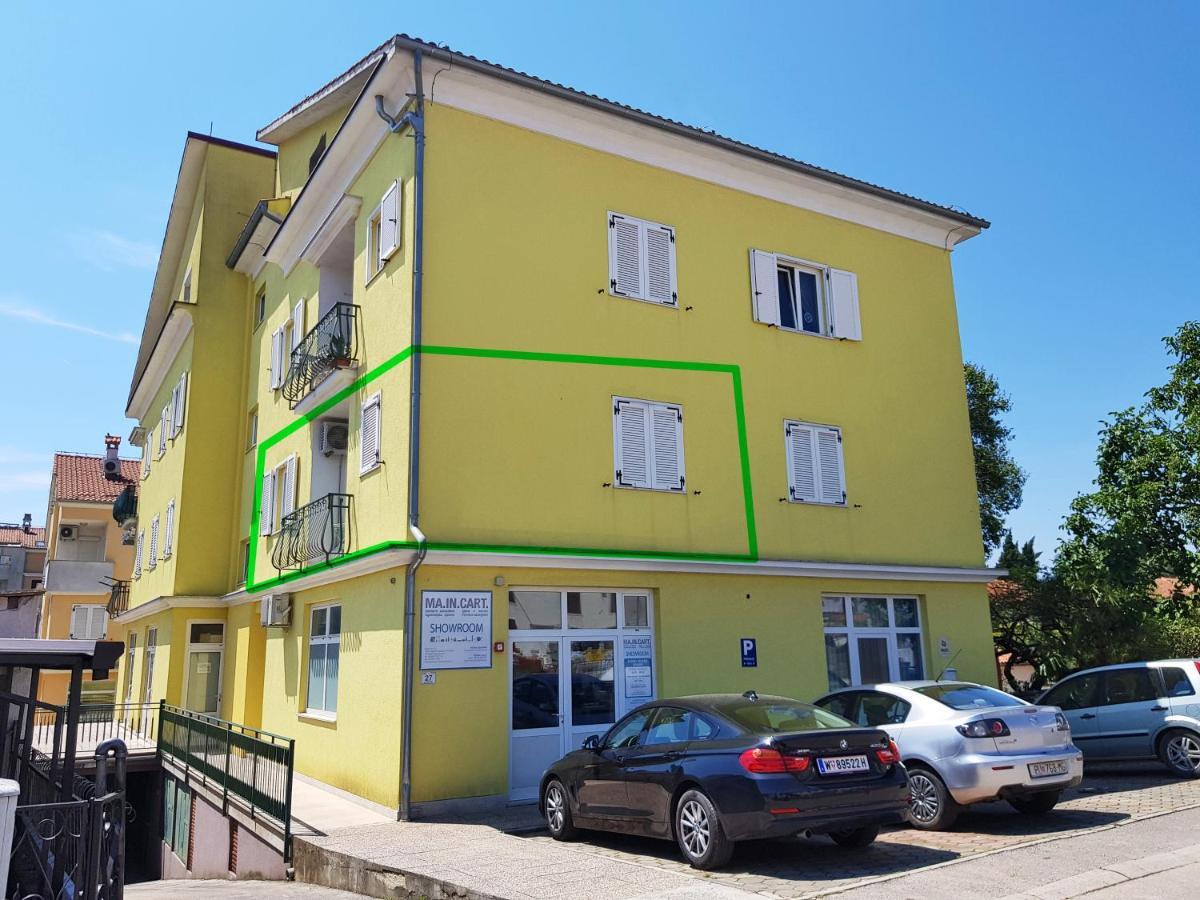Apartment Matika, Terrace Apartment 10 Minutes Walk From Center Ровин Екстериор снимка